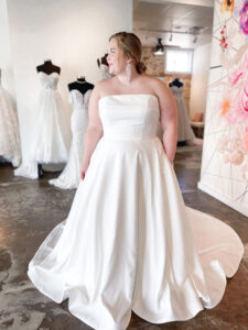 Stella York 7045 Plus Size Bridal Gown Wedding Dress Fort Worth