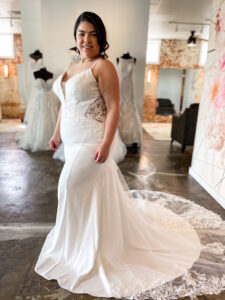 Essense of Australia D3339 Plus Size Bridal Gown Wedding Dress Fort Worth